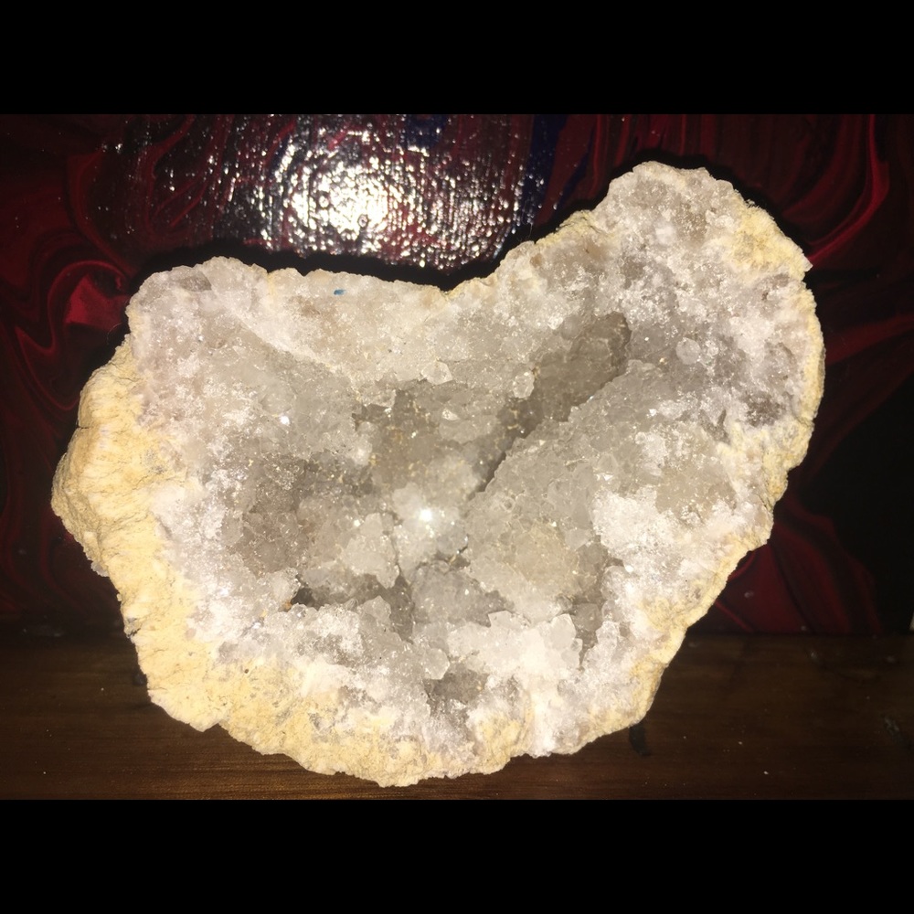 *SOLD* 🖤 Quarts Geode 🖤